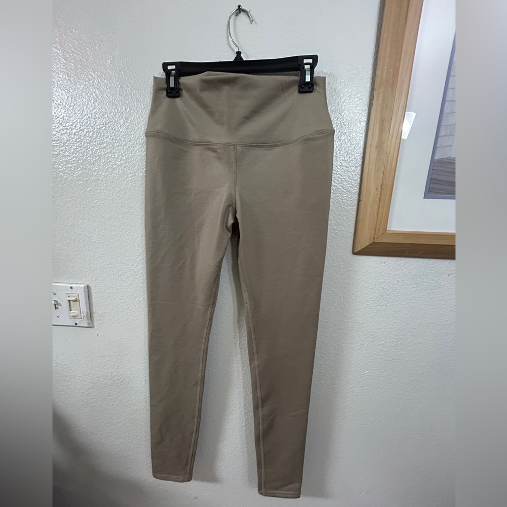 ALO Yoga High Waist Airlift Leggings in Olive Tree, Size L